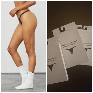 NIB SET OF 3 (Three) alo Yoga Airbrush Invisible Thong raisin M